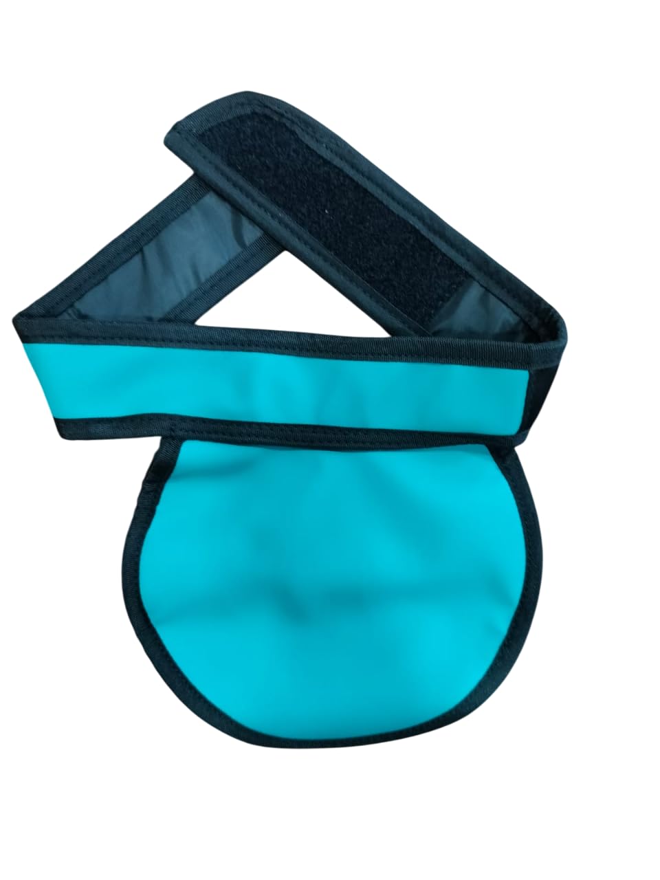 Lead Vinyl Thyroid Shield 0.5mm - Image 3